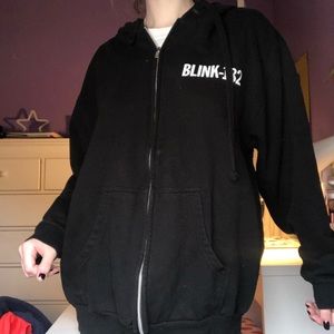 blink 182 2016 tour sweatshirt!!